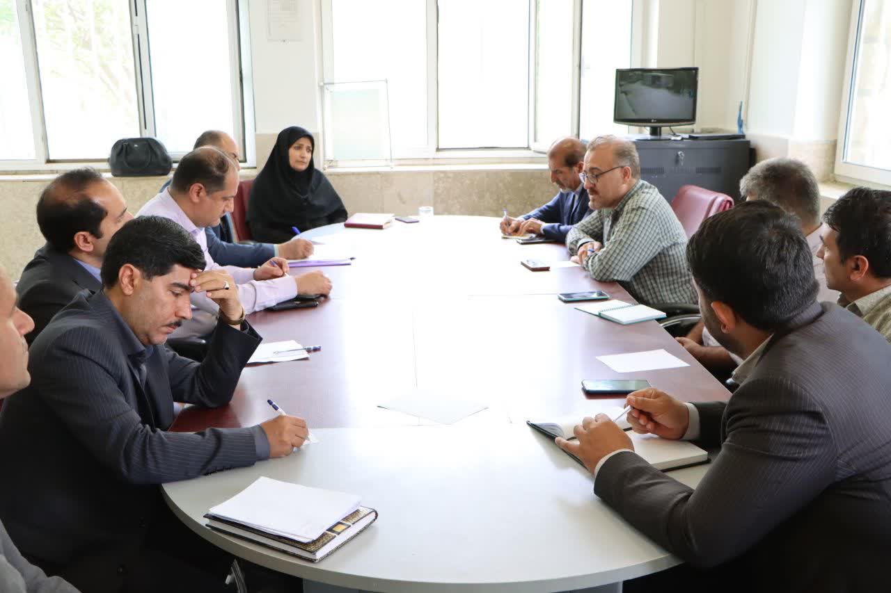 برگزاری جلسه روسای ادارات و ایستگاه های هواشناسی استان